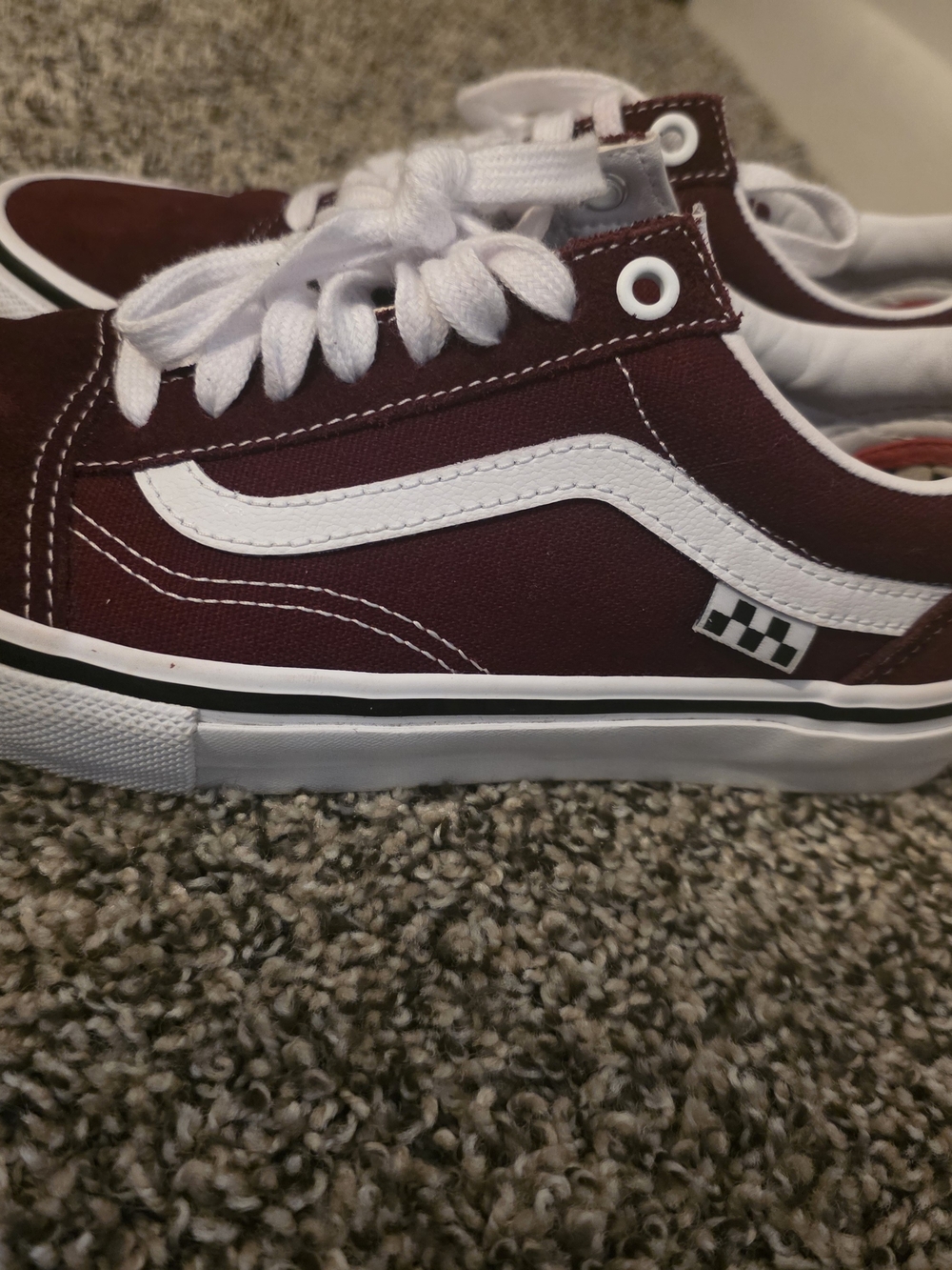 Vans Old Skool Low Top Sneakers in Maroon - Picture 1 of 4